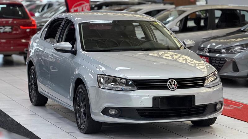 Volkswagen Jetta Comfortline 2.0 Tflex 8V 4P Mec - foto 3