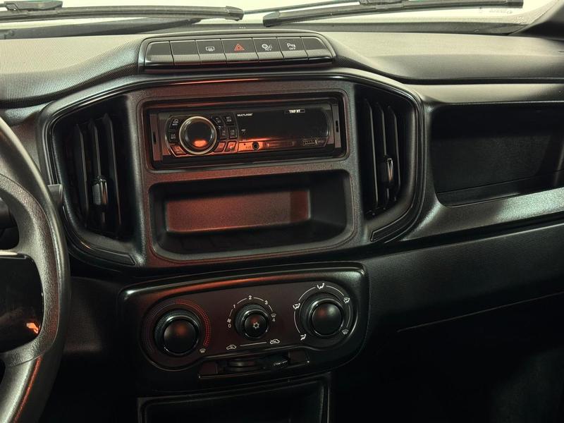 Fiat Strada Freedom 13cd - foto 15