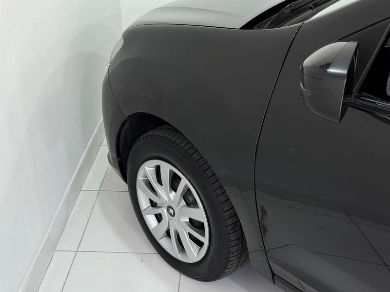 Renault Logan Exp 1.6 Sce - foto 11