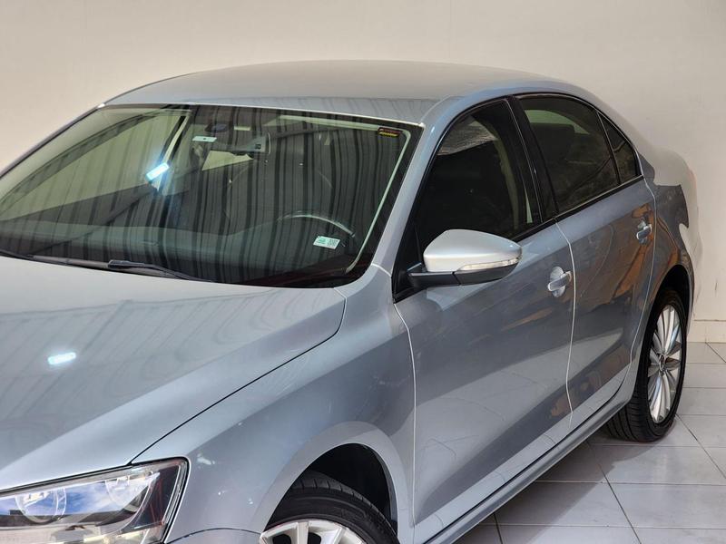 Volkswagen Jetta 2.0 - foto 3