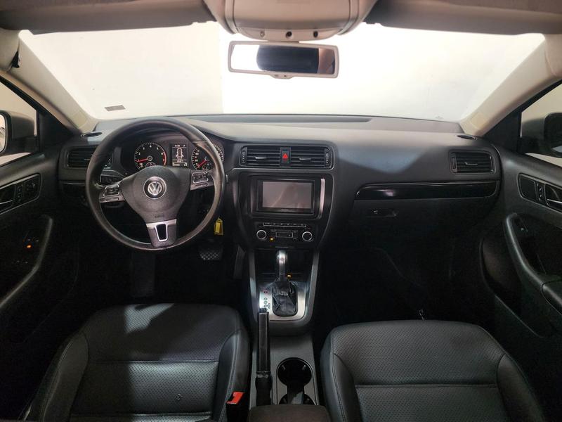 Volkswagen Jetta 2.0 - foto 17
