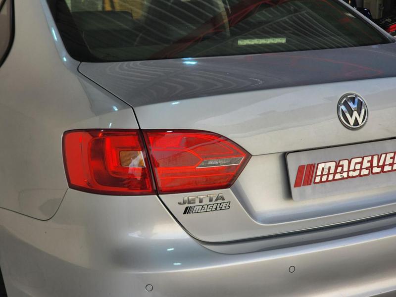 Volkswagen Jetta 2.0 - foto 10
