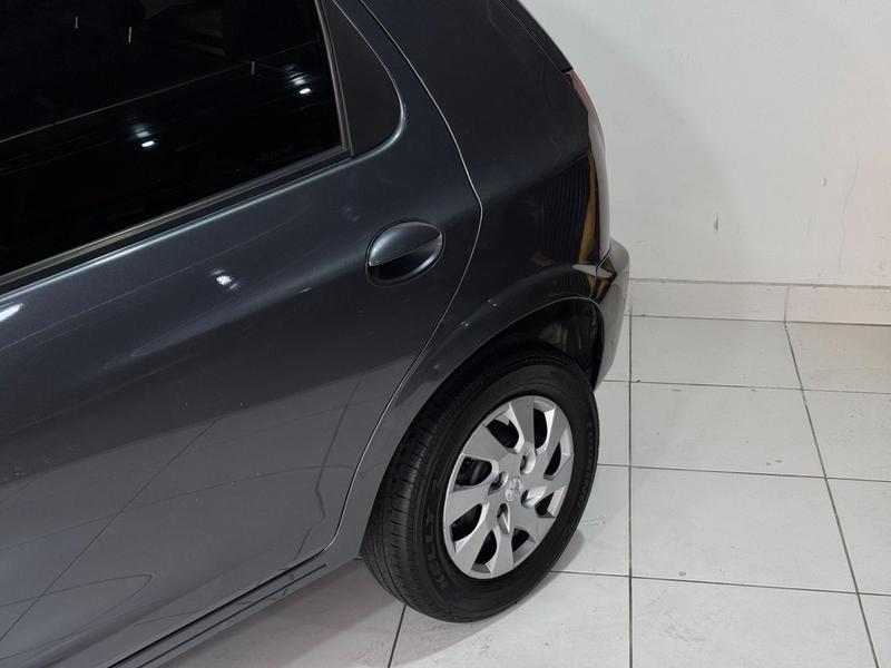 Chevrolet Celta 10l LT - foto 3