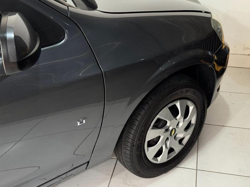 Chevrolet Celta 10l LT - foto 6