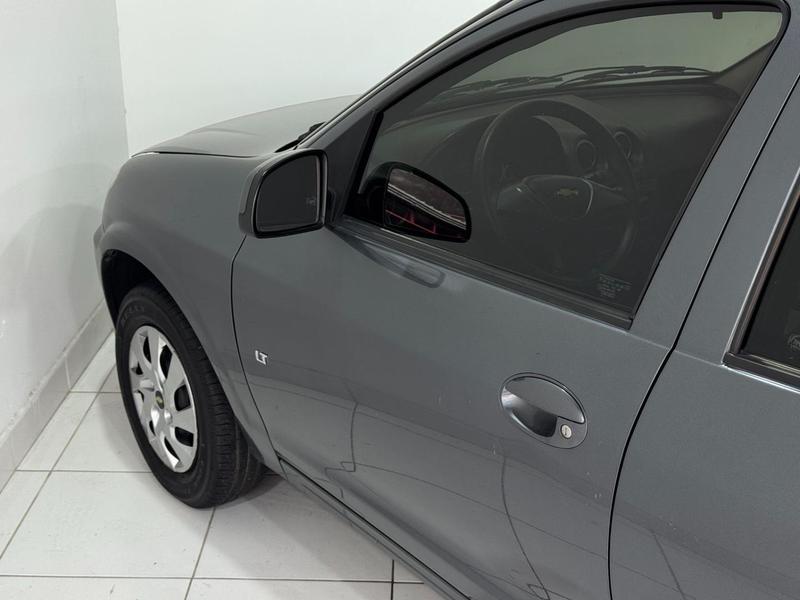 Chevrolet Celta 10l LT - foto 11