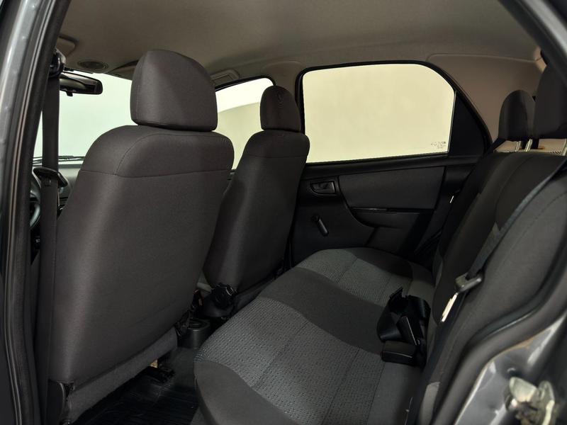 Chevrolet Celta 10l LT - foto 17