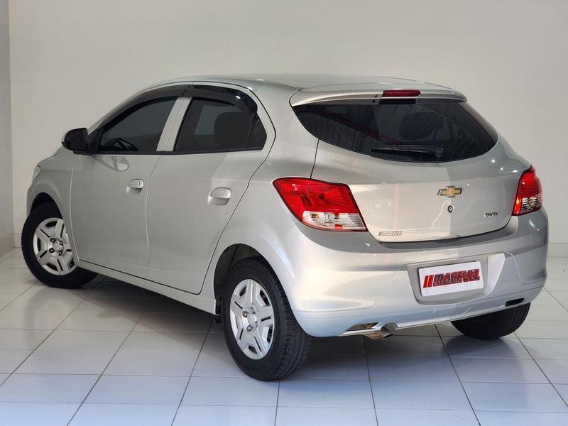 Chevrolet Onix 10mt LT - foto 12