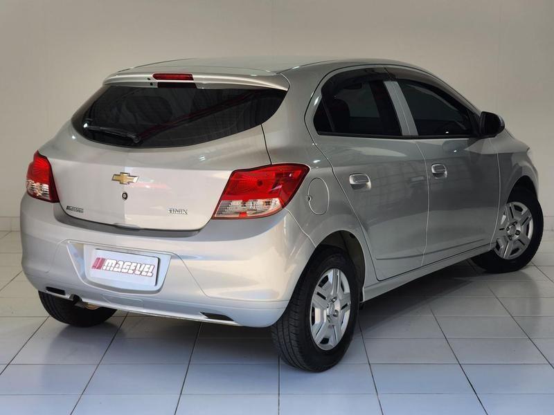Chevrolet Onix 10mt LT - foto 10