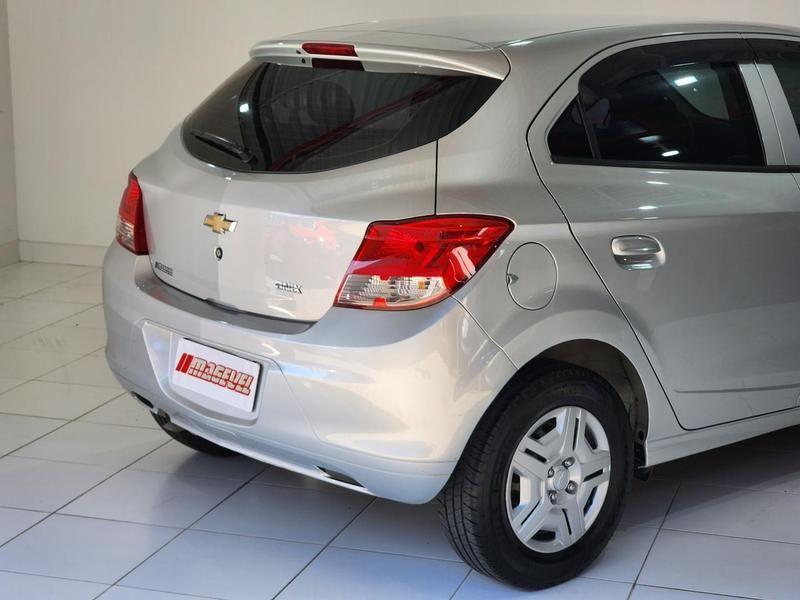 Chevrolet Onix 10mt LT - foto 9