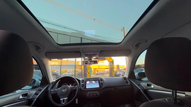 Volkswagen Tiguan 2.0 TSI - foto 12