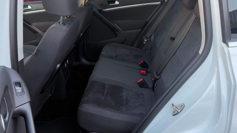 Volkswagen Tiguan 2.0 TSI - foto 11