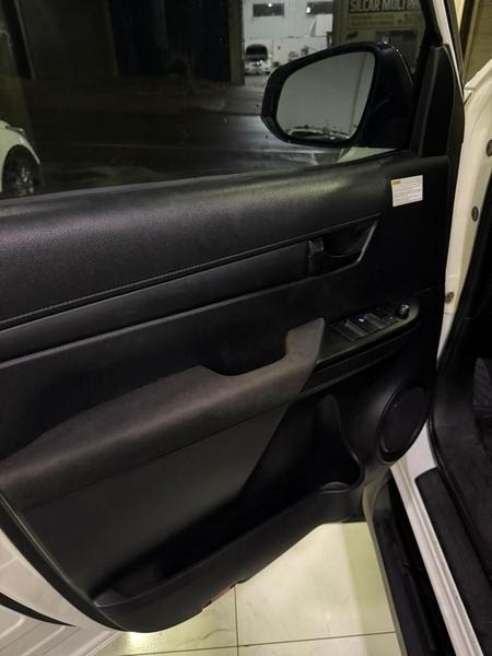 Toyota Hilux Cd 4X4 2.8 Diesel Mec. - foto 11