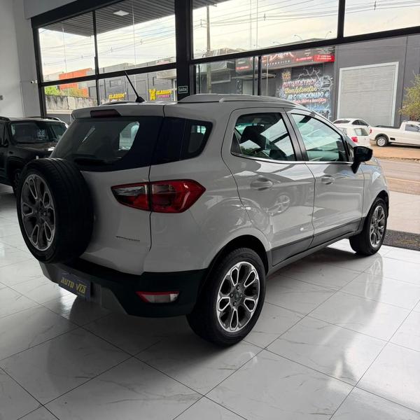 Ford EcoSport Titnat 2.0 - foto 17