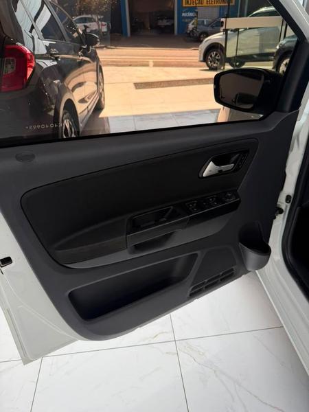 Volkswagen Fox Connect Mb - foto 11