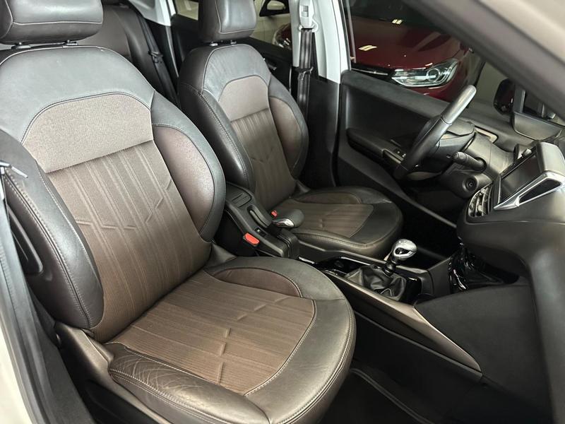 Peugeot 2008 Griffe 1.6 Flex 16V 5P Mec. - foto 11