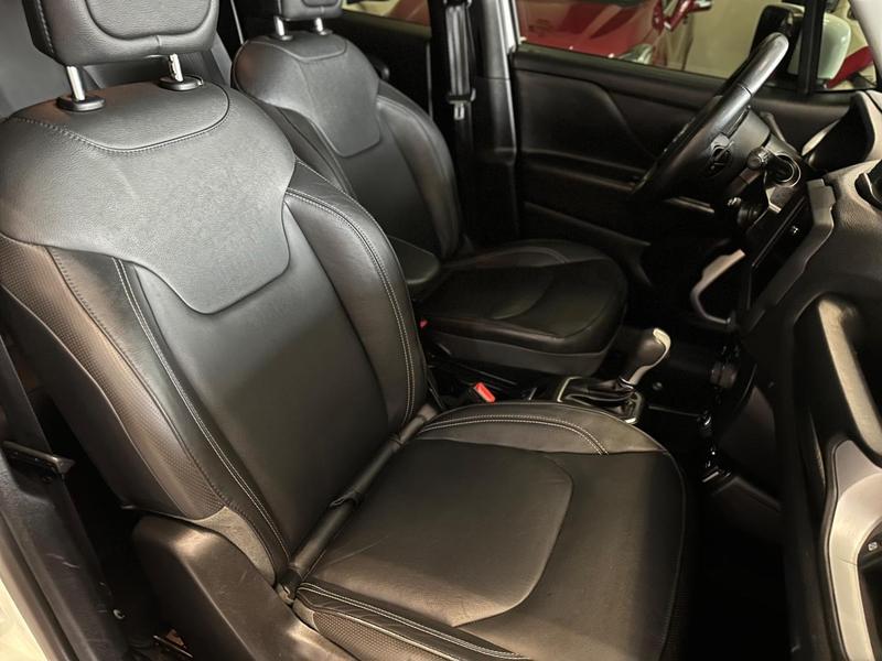 Jeep Renegade Lgt T At - foto 17
