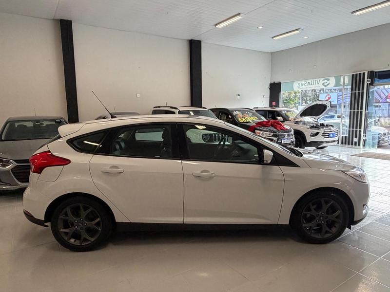 Ford Focus 2.0 Se Plus 16V Flex 4P Powershift - foto 15