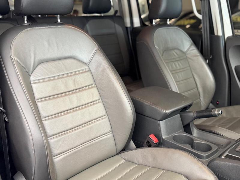 Volkswagen Amarok V6 Highline - foto 17