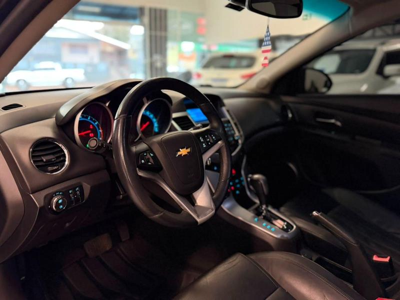 Chevrolet Cruze LT 1.8 16V Flexpower 4P Aut. - foto 12