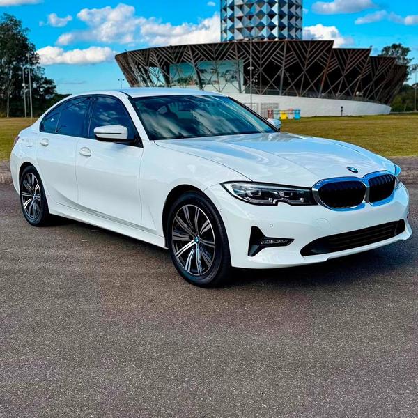 BMW 320I