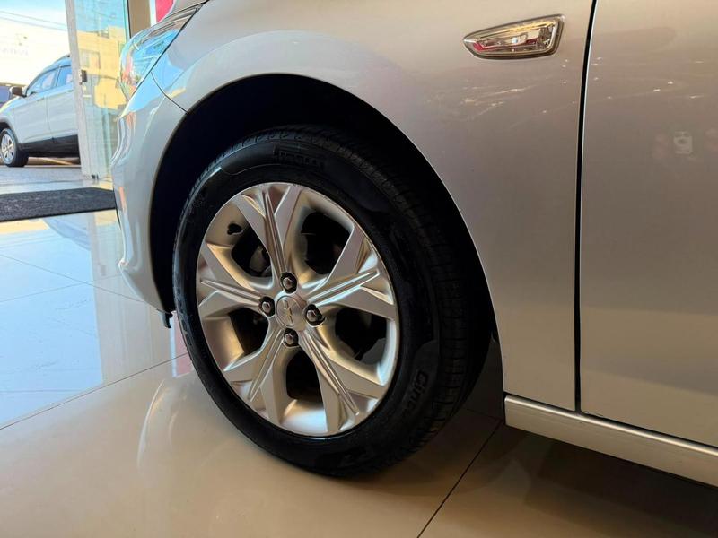 Chevrolet Onix Plus 10tat LTZ - foto 13