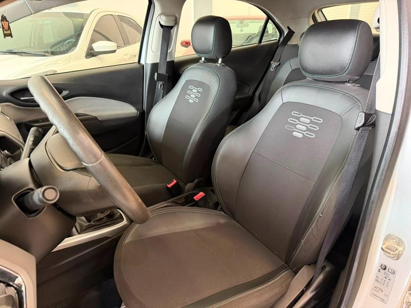 Chevrolet Onix Hatch LT 1.0 8V Flexpower 5P Mec. - foto 9