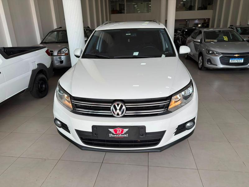 Volkswagen Tiguan 2.0 TSI - foto 2