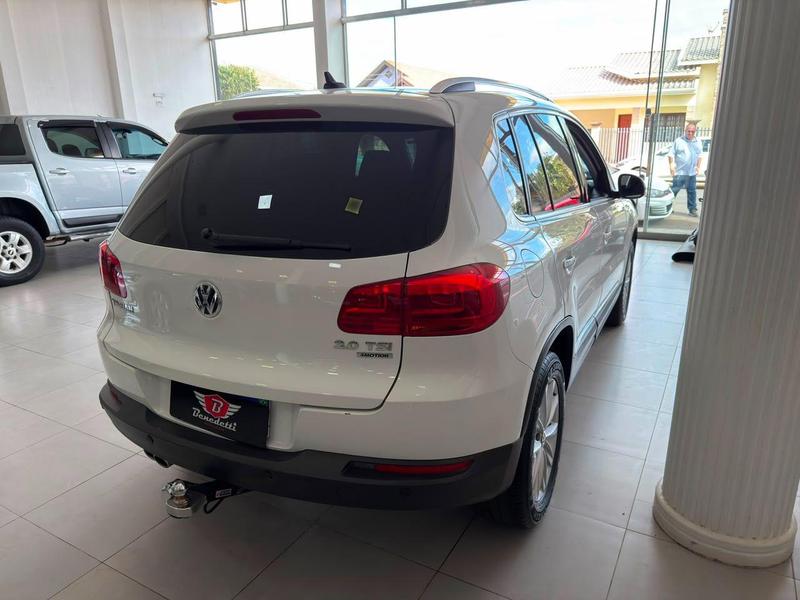 Volkswagen Tiguan 2.0 TSI - foto 5