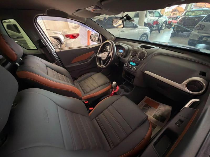 Chevrolet Montana Ls2 - foto 4