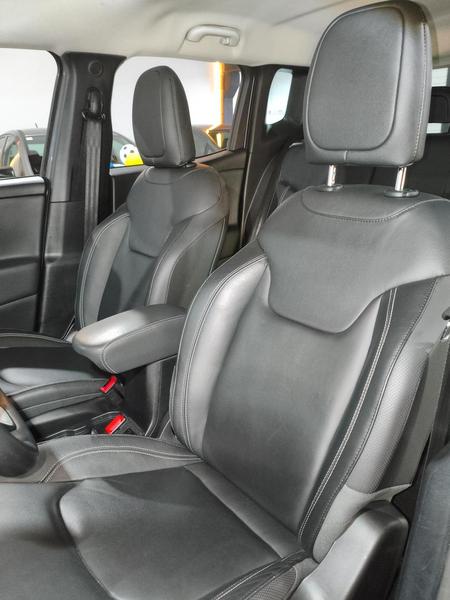 Jeep Renegade Longitude 1.8 Flex Automático - foto 8