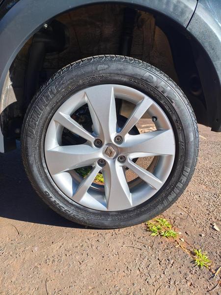 Renault Sandero Stepway 1.6 Hi Flex 16V 5P Automático - foto 12