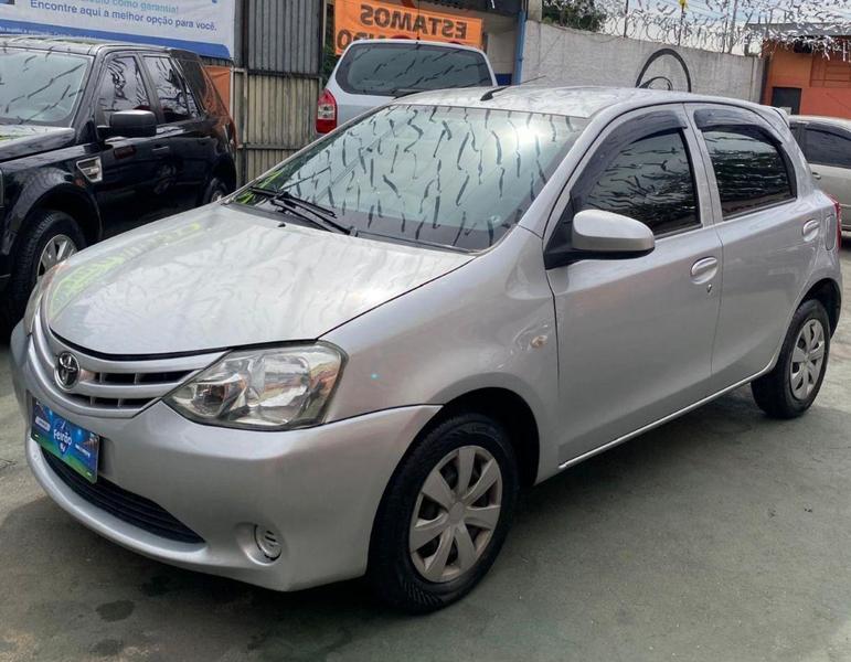 Toyota Etios 2014 à venda