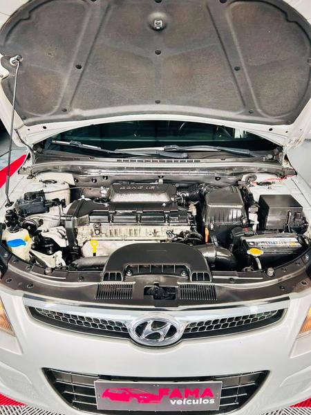 Hyundai i30 2.0 16V 145cv 5P Aut. - foto 17