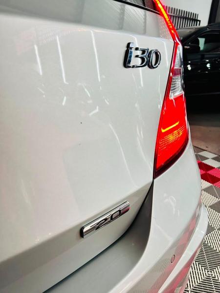 Hyundai i30 2.0 16V 145cv 5P Aut. - foto 6