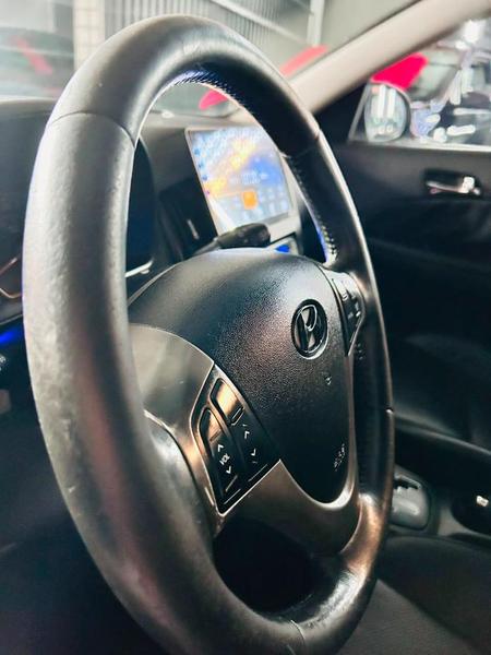 Hyundai i30 2.0 16V 145cv 5P Aut. - foto 11