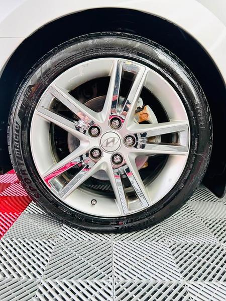 Hyundai i30 2.0 16V 145cv 5P Aut. - foto 16
