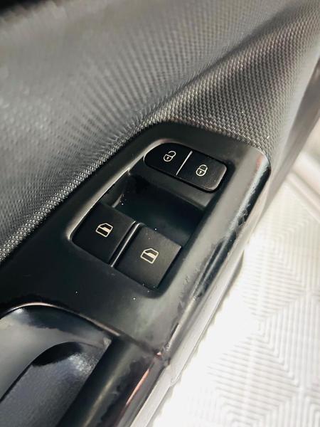Volkswagen Gol 1.6 Power - foto 12