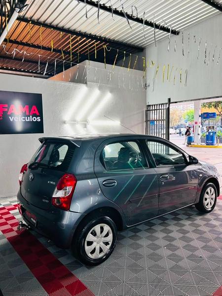 Toyota Etios Hb Xs 1.5 - foto 7