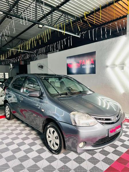 Toyota Etios Hb Xs 1.5 - foto 2