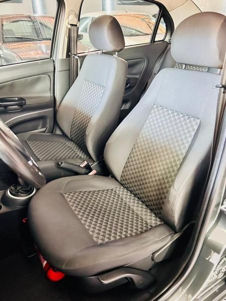 Volkswagen Voyage Comf Highli. 1.6 T.flex 8V 4P - foto 8