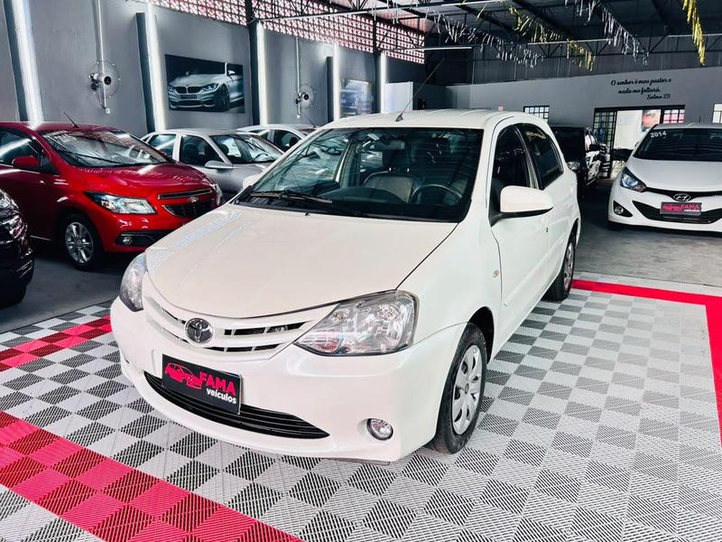 Toyota Etios Hb Xs 1.5 - foto 3