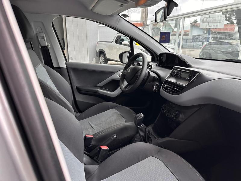 Peugeot 208 Active - foto 9