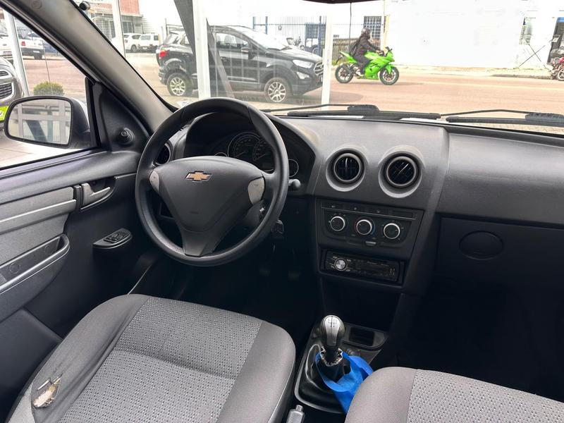 Chevrolet Celta 10l LT - foto 16