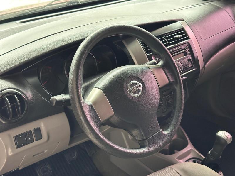 Nissan Livina 1.6 - foto 2