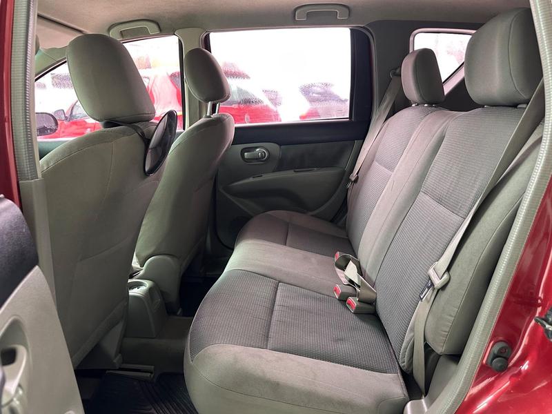 Nissan Livina 1.6 - foto 5