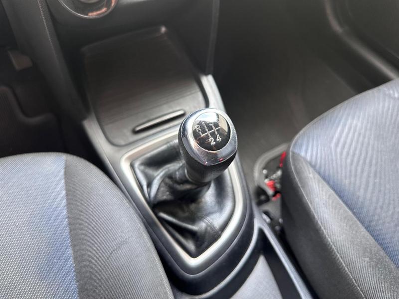 Hyundai HB20 1.6 Comfort Plus 16V Flex 4P Manual - foto 12