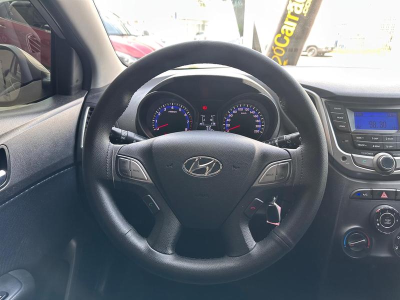 Hyundai HB20 1.6 Comfort Plus 16V Flex 4P Manual - foto 16