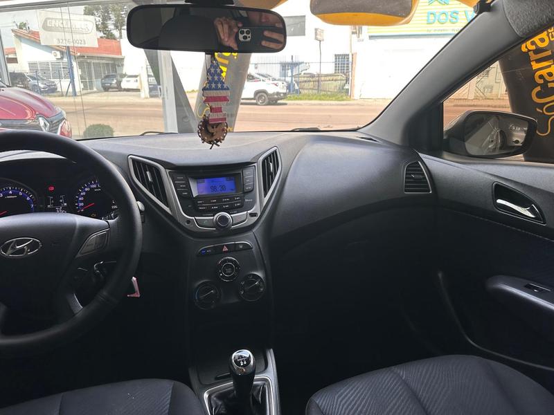 Hyundai HB20 1.6 Comfort Plus 16V Flex 4P Manual - foto 19