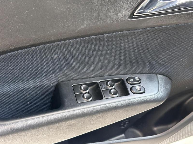 Hyundai HB20 1.6 Comfort Plus 16V Flex 4P Manual - foto 5