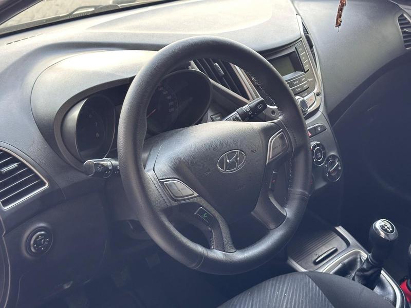 Hyundai HB20 1.6 Comfort Plus 16V Flex 4P Manual - foto 6